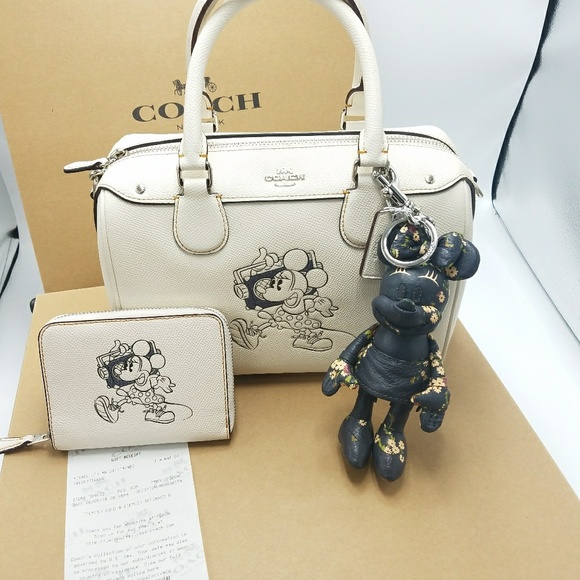 ✔SOLD Coach Disney x MINNIE - Picture 7 of 8